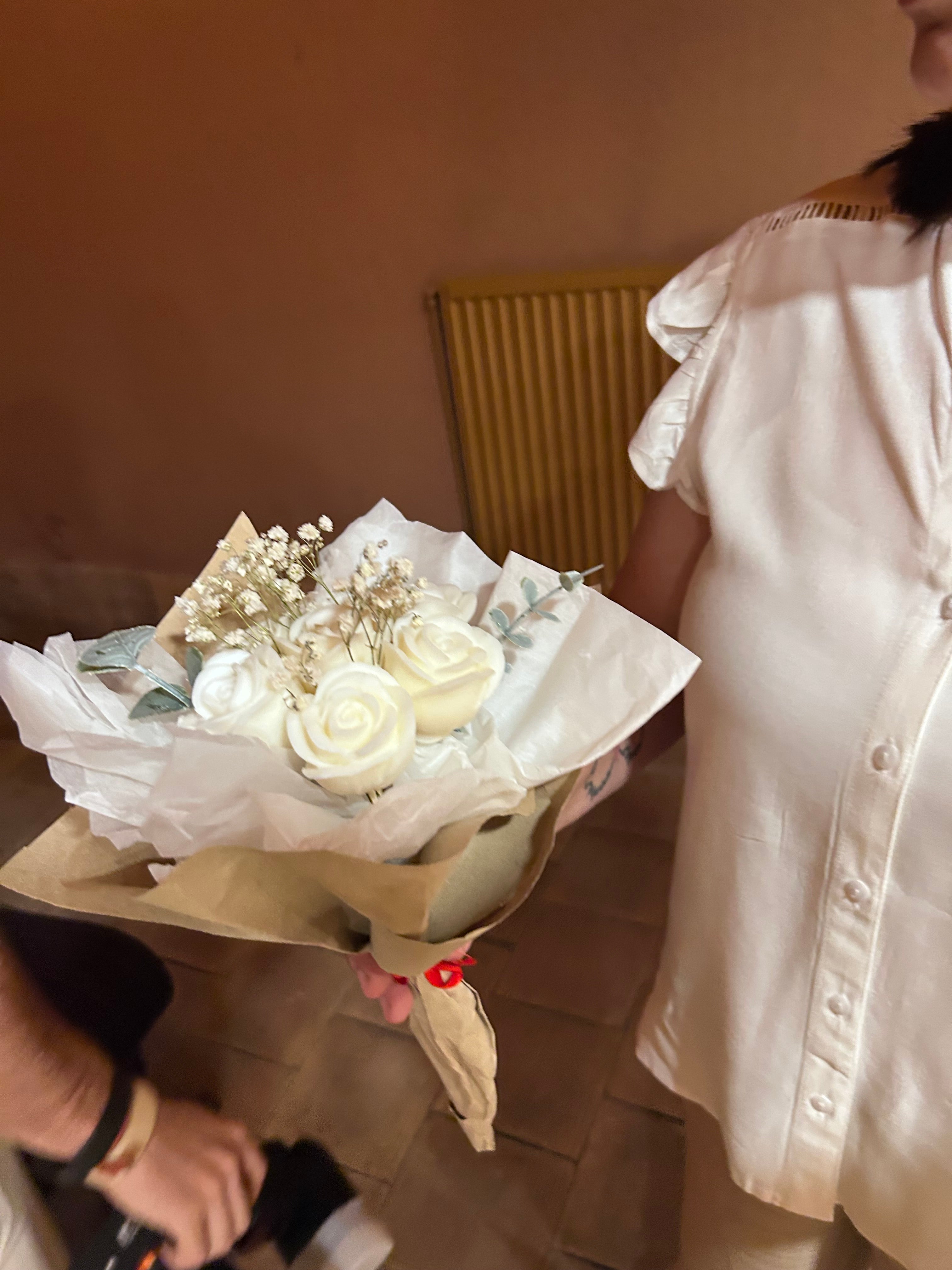 Ramo de Rosas de Cera Aroma a Rosas